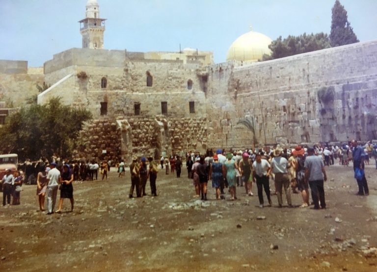 L'esplanade du Kotel le 15 juin 1967