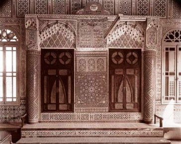 La synagogue Em-Habanim située dans le Méllah de Fès, érigée en 1927 et transformée en 1932. De plan rectangulaire, elle...