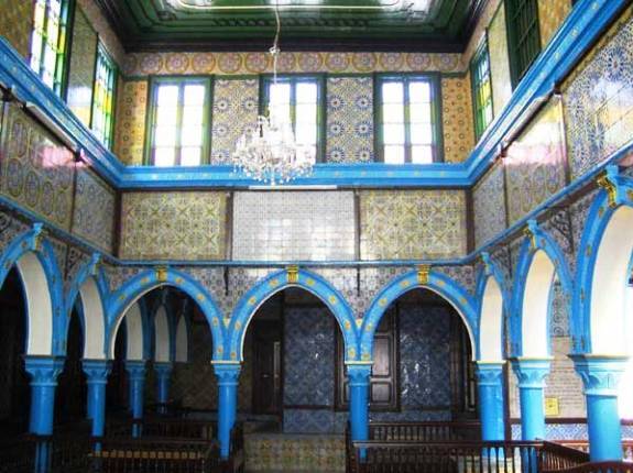La plus fameuse des synagogues de Tunisie: la Ghriba à Djerba