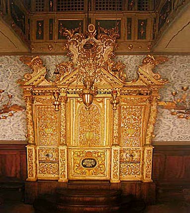 Arone Hakodech de la grande synagogue de Vénéto en Italie