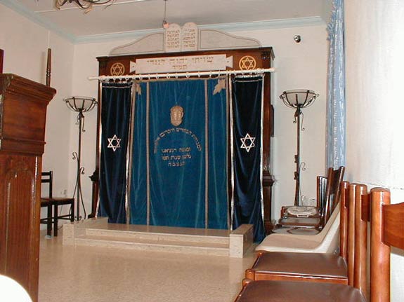 Arone Hakodech de la synagogue de Malte