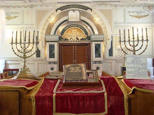 Arone Hakodech de la synagogue Bèt El de Casablanca au Maroc