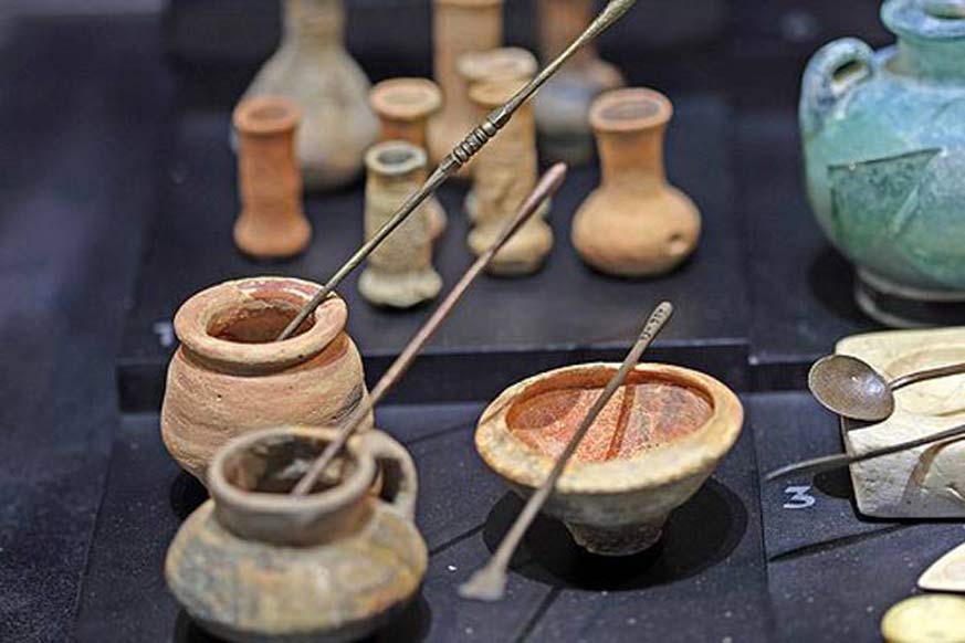 Pots à fards appartenant aux femmes romaines