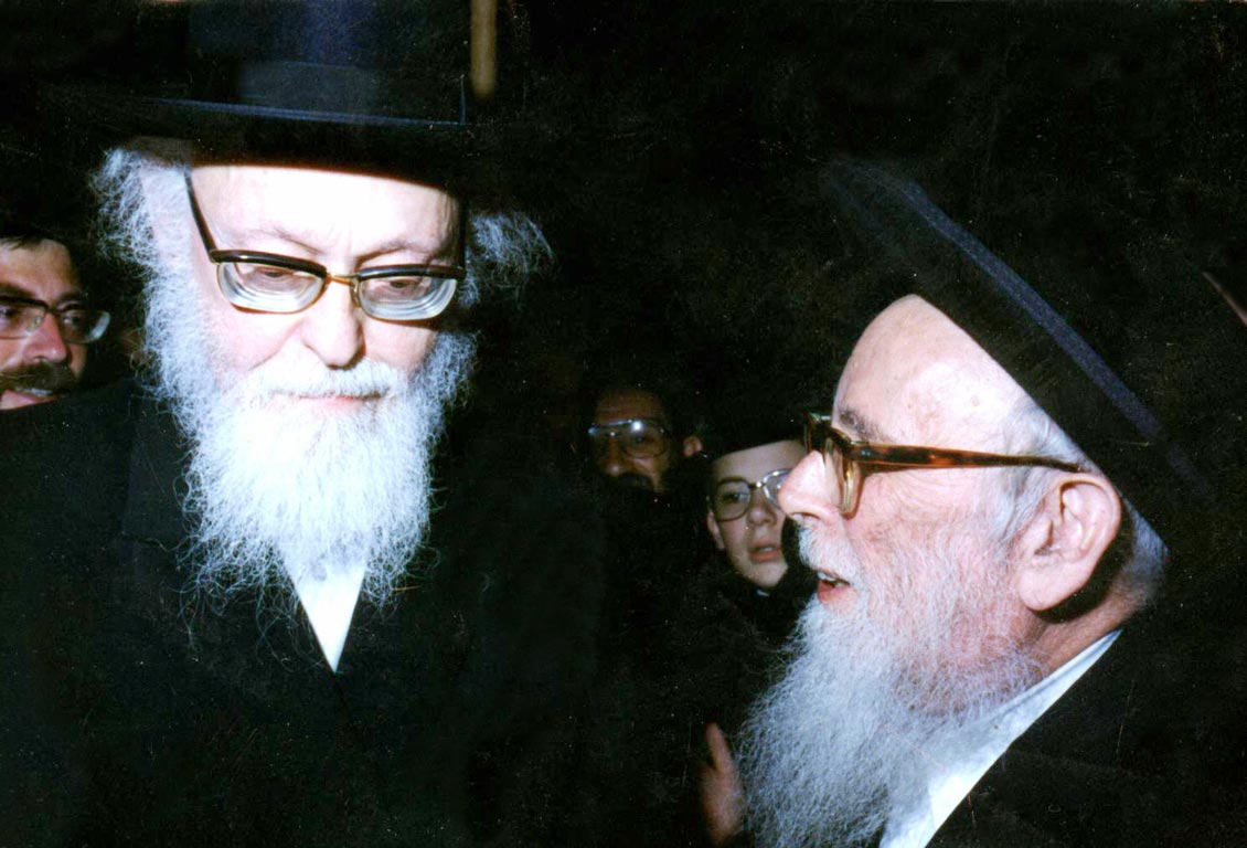 18. Avec le Rav Zalman Shlomo Aeurbakh Zal dans les années 80.