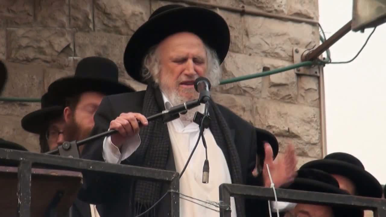 29. L'oraison funèbre du Rav Choumel Aeurbakh qui ne peut contenir sa douleur: la perte d'un dirigeant, d'un maitre, d'u...