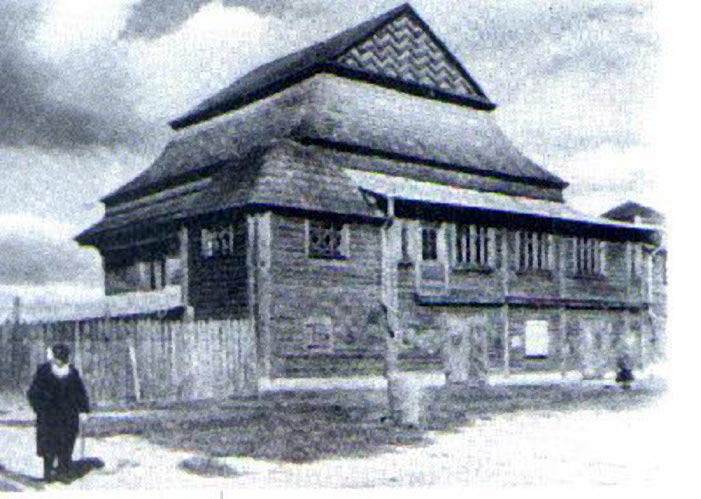 6. Photo rare de la synagogue de Grodno avant sa destruction.