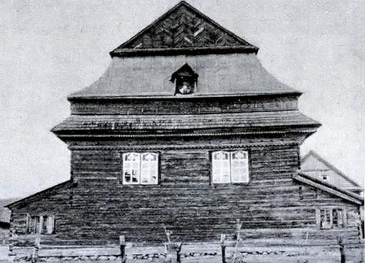 12. La synagogue de Janow avant sa destruction.