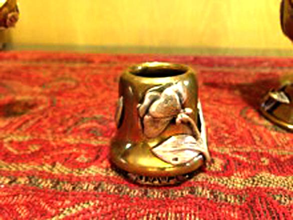 4. On l’ouvre pour sentir du parfum (Bessamim).