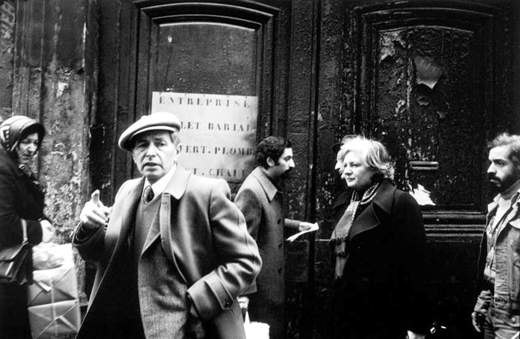 6. Au 23, rue des Rosiers. À gauche, M. Emouna, boucher, 1975.