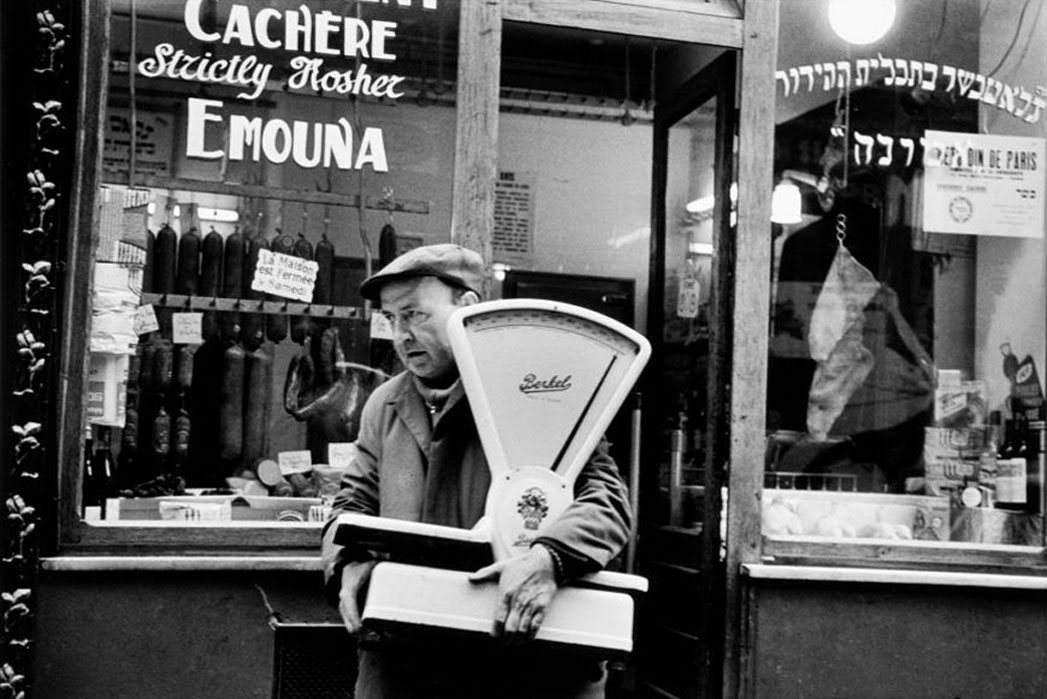 9. Boucherie Emouna, 25, rue des Rosiers, 1975.