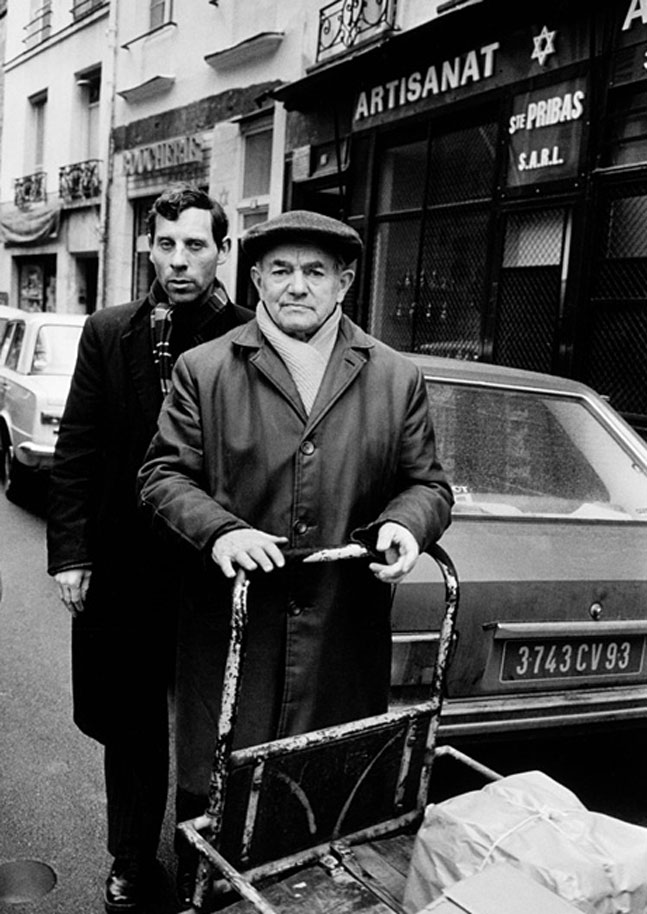 18. 34, rue des Rosiers, 1975. A gauche, M. Jacky Alter.