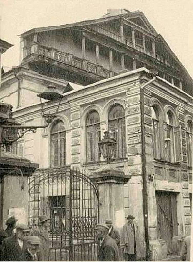 7. Vue de la Synagogue avant sa destruction quelques jours seulement.