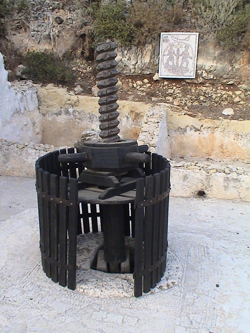 18. Pressoir à vin. Vue du système de pressage