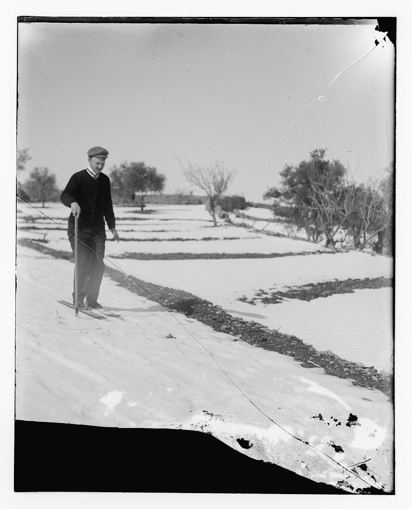 4. Skieur d'antan.