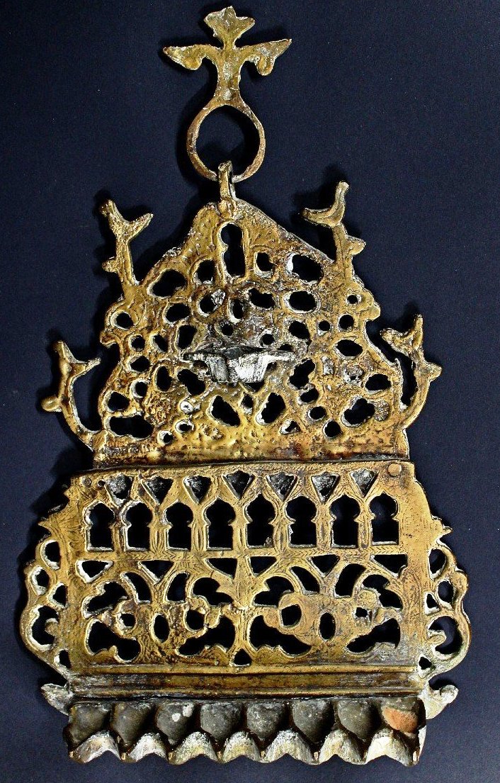 'Hanoukia en Laiton. Origine-Maroc.