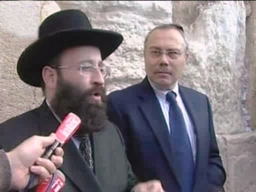 Visite du Pape - Le Rav du Kottel :oui mais sans sa croix