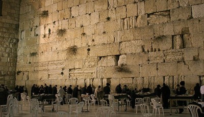 Le rabbin du Kotel s'oppose à la vente de pierres du mur sur Ebay