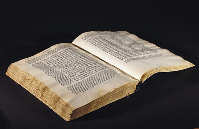 Record de vente pour la Torah incunable avec les premières annotations de Rashi