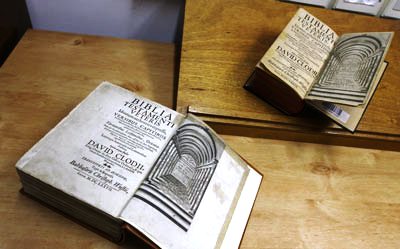 L'histoire incroyable d'un Tanakh allemand de 350 ans arrivé à Haïfa ce mois-ci !