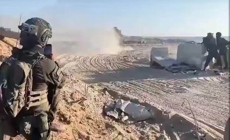 Les Gazaouis acclament les soldats de Tsahal et révèlent les mensonges du Hamas