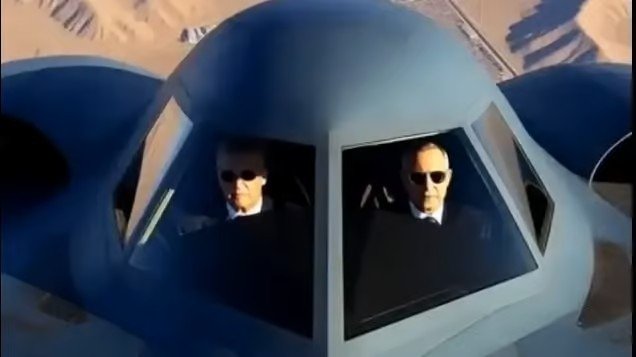 Netanyahu et Trump en bombardier furtif : la guerre des images