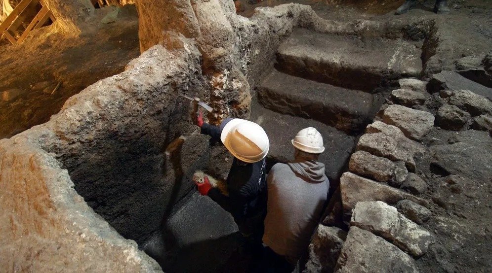 Nouveau témoignage de vie juive : un Mikvé vieux de 2 000 ans découvert sous le Kotel