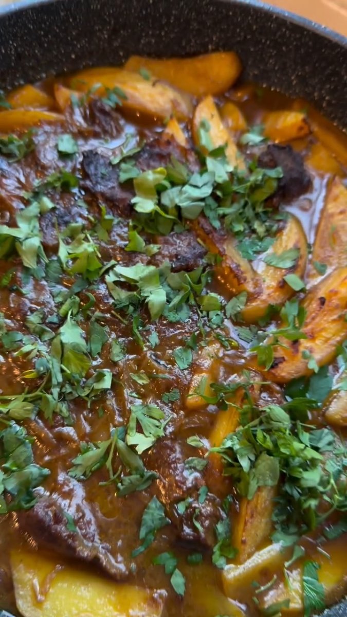 Tagine de viande aux oignons et Patates
